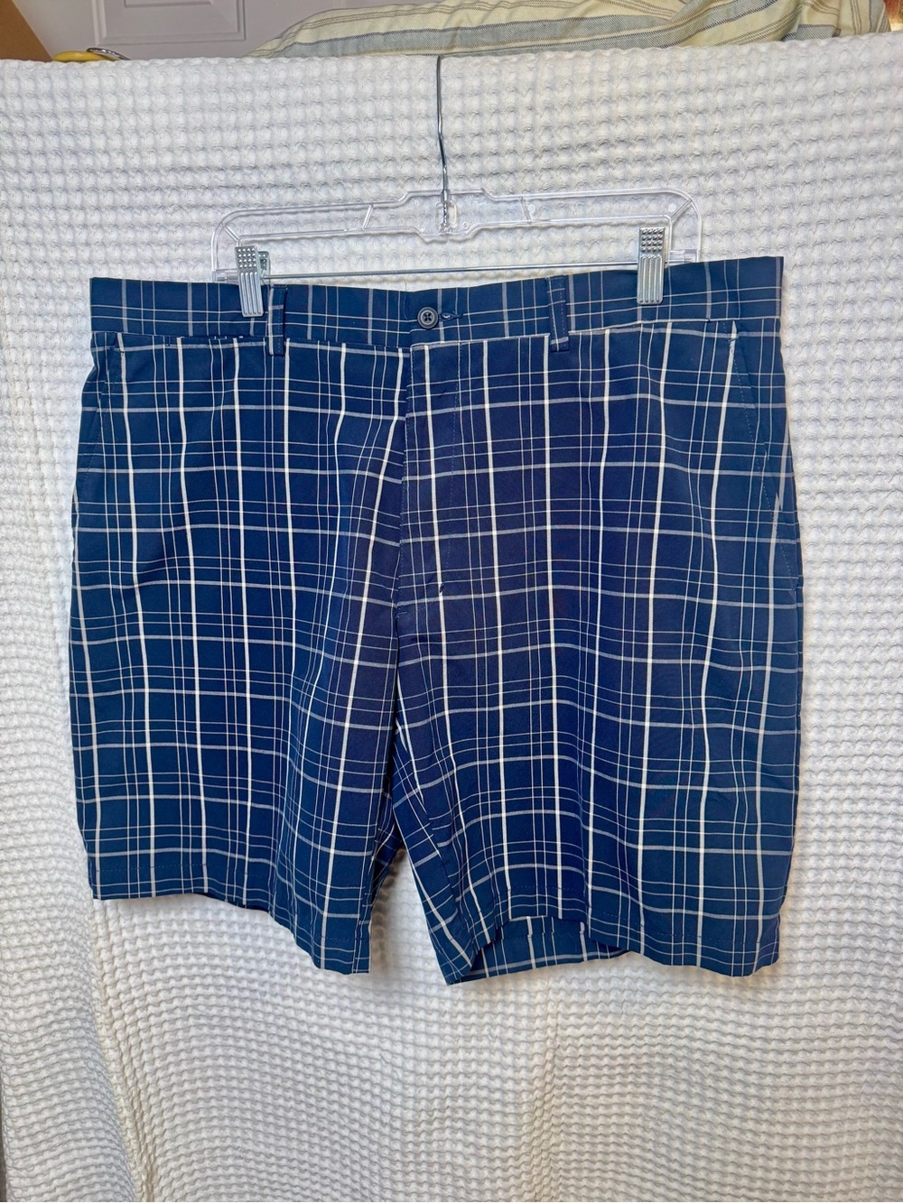 NWOT Blue Plaid PGA Tour Shorts- Size 38.